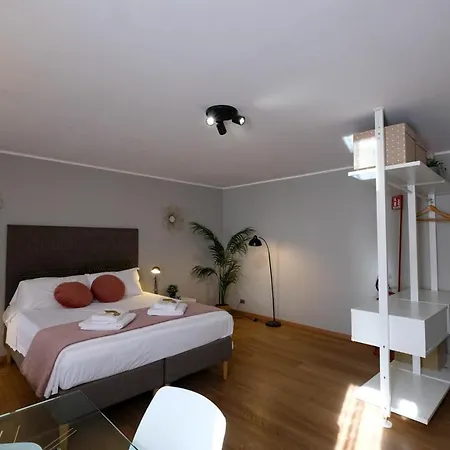 - Centro * فيرونا